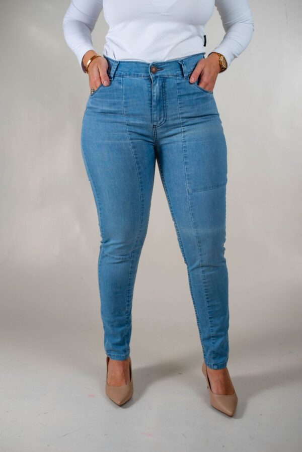 JEAN REGULAR SÚPER ELASTIZADO COSTURA ADELANTE SIOUX