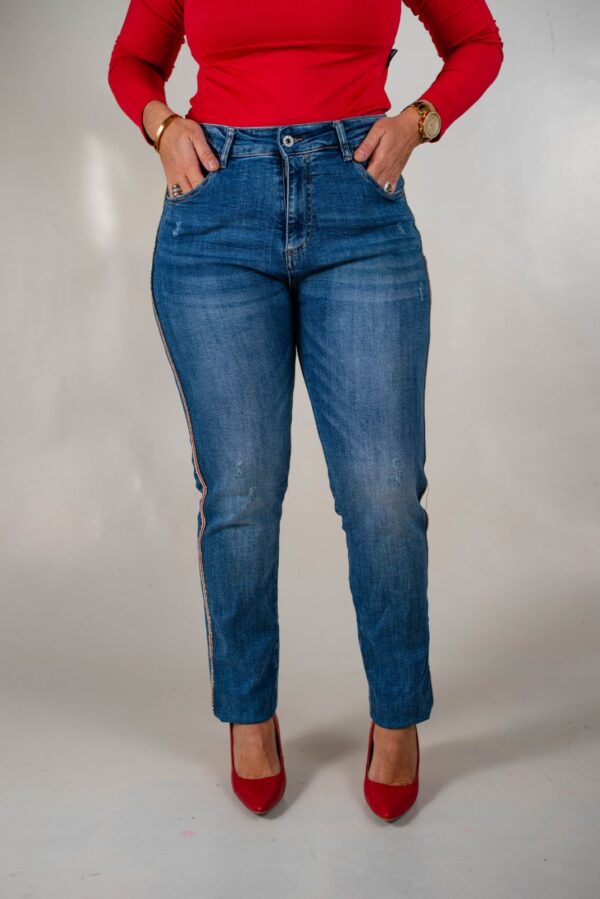 JEAN REGULAR SÚPER ELASTIZADO LATERAL CON STRASS PLATA Y ROJO