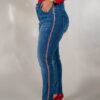 JEAN REGULAR SÚPER ELASTIZADO LATERAL CON STRASS PLATA Y ROJO