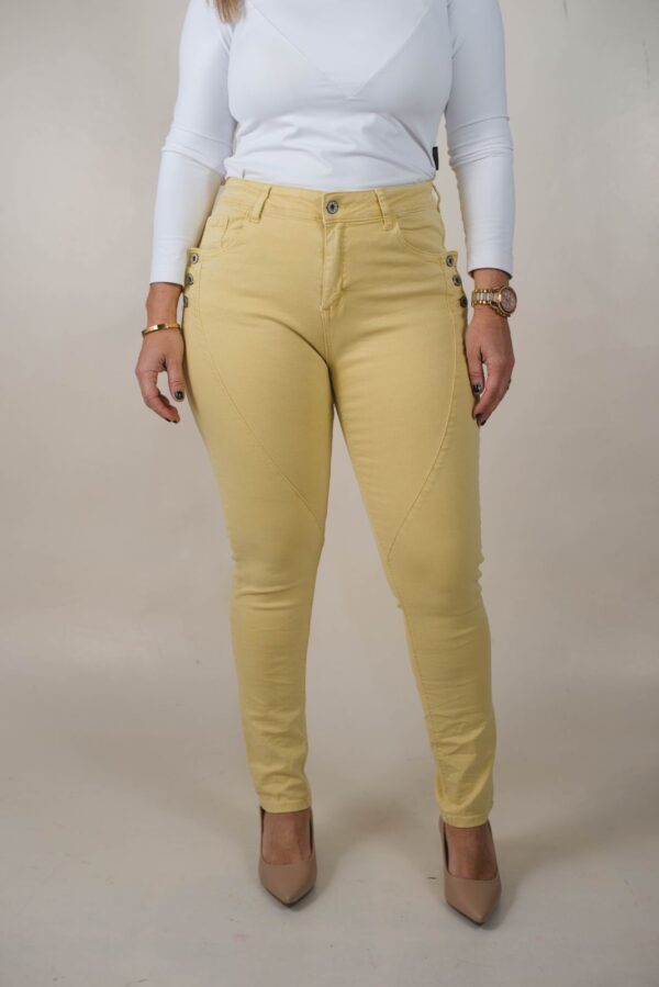 JEAN SKINNY SÚPER ELASTIZADO - BOTONES BOLSILLOS