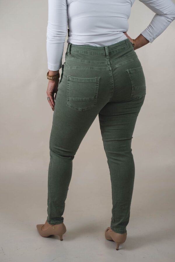 JEAN SKINNY SÚPER ELASTIZADO - BOTONES BOLSILLOS
