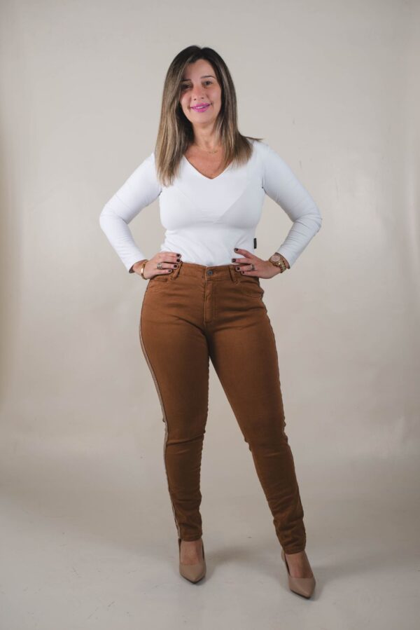 JEAN SKINNY SÚPER ELASTIZADO LATERAL CADENA