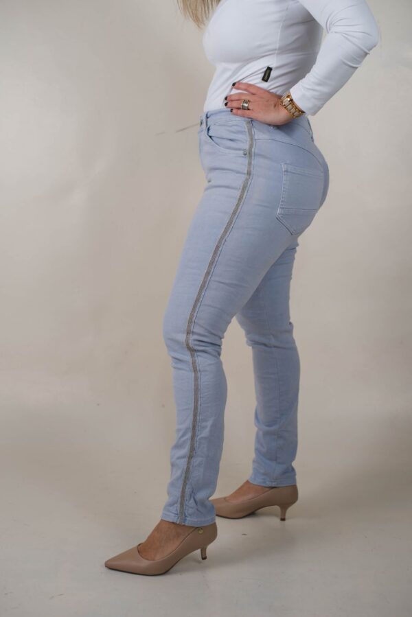 JEAN SKINNY SÚPER ELASTIZADO LATERAL CADENA