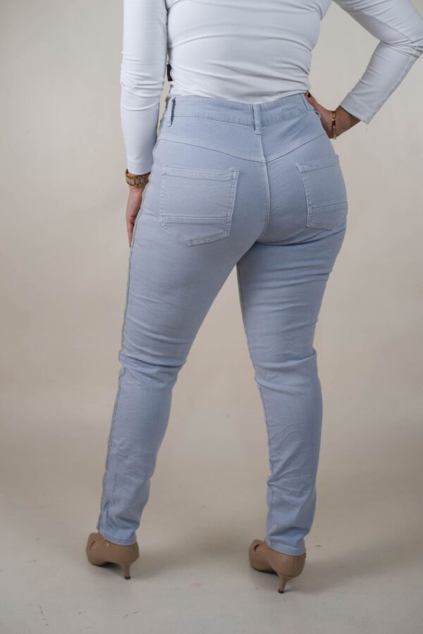 JEAN SKINNY SÚPER ELASTIZADO LATERAL CADENA