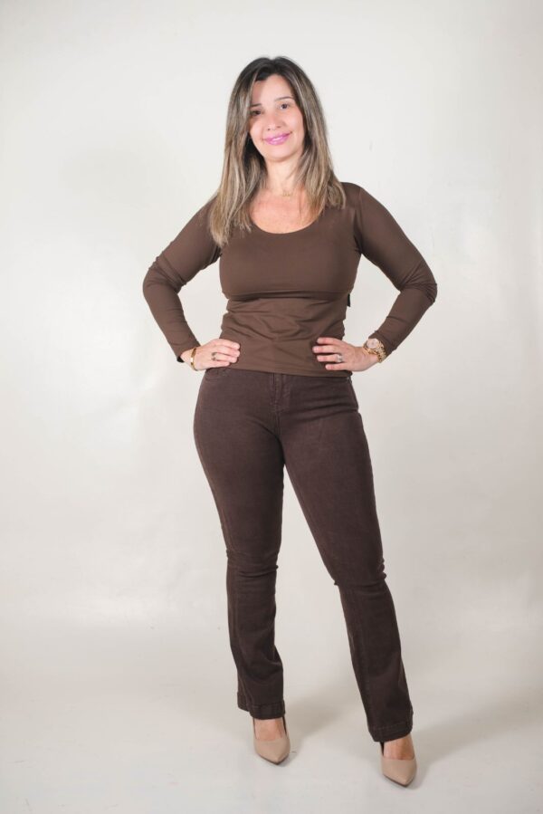 JEAN SEMI OXFORD SÚPER ELASTIZADO DOBLE BOTÓN