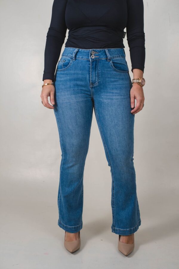 JEAN SEMI OXFORD SÚPER ELASTIZADO DOBLE BOTÓN