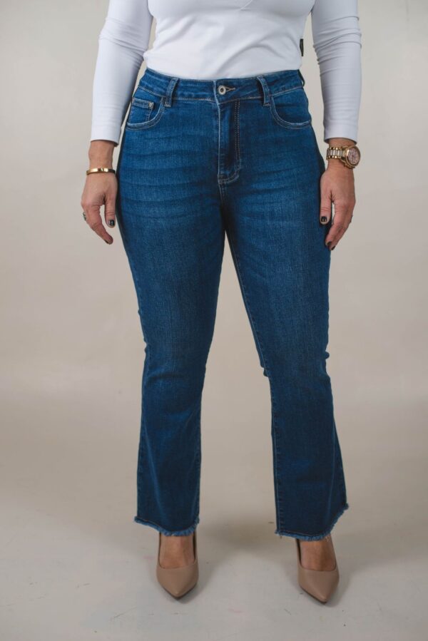 JEAN SEMI OXFORD SÚPER ELASTIZADO RUEDO DESFLECADO